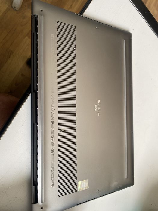 15.6 Dell Precision 5550  4K IPS Touchscreen  i7 nVidia Quadro 4GB Win 11