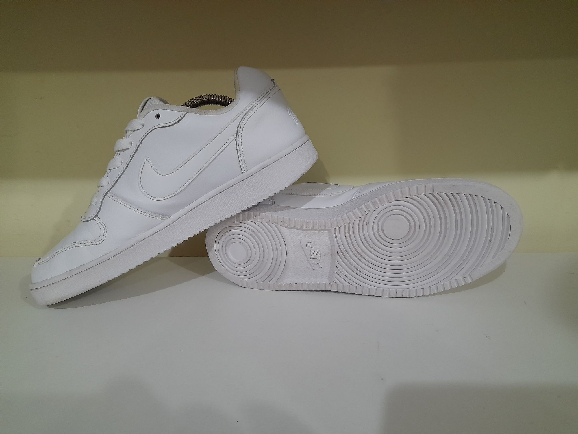 Nike air hotsell force ebernon