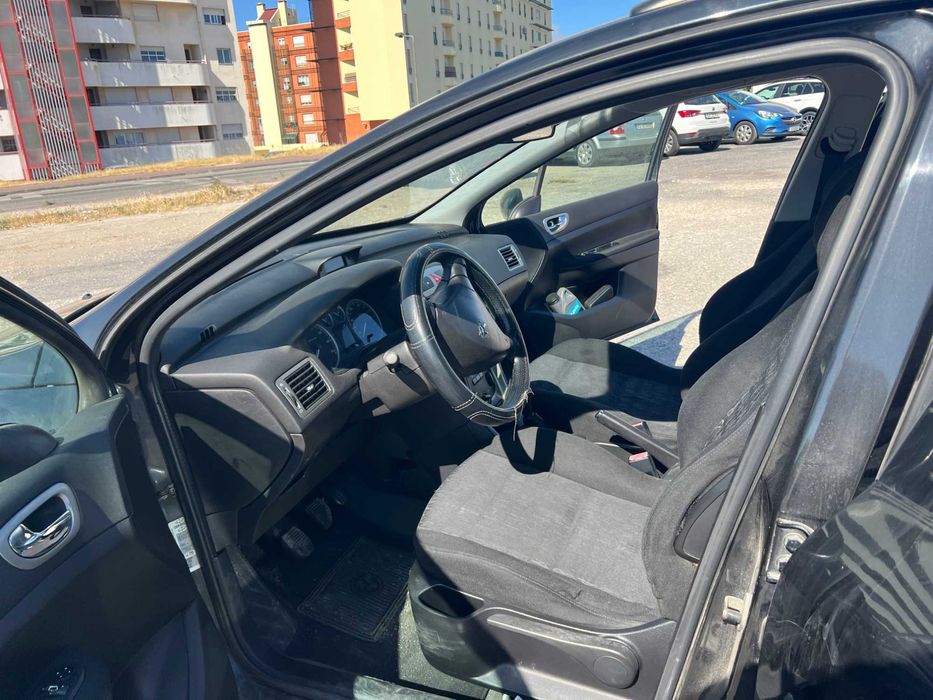 Peugeot 307 Break 1.4 Gasolina/GPL – Económica, Espaçosa e Fiável