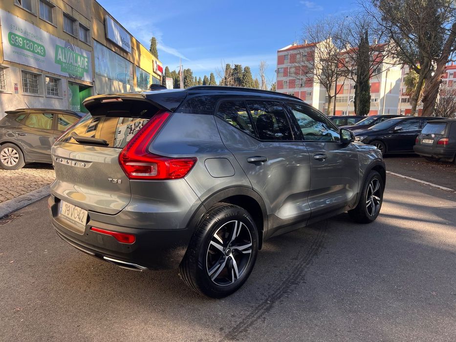Volvo XC 40 1.5 T3 R-Design Tech Edition
