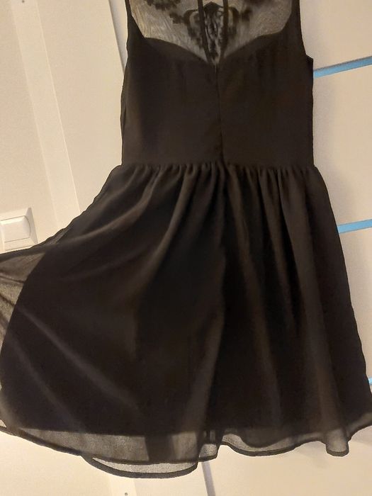 Sukienka czarna  36