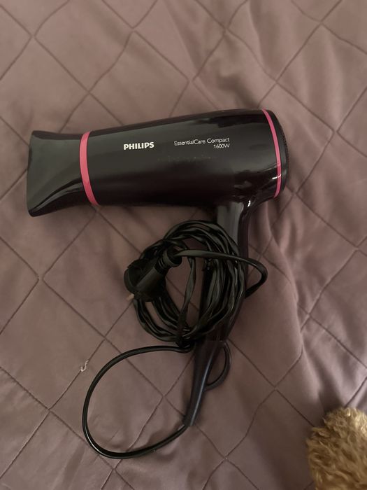 Фен Philips Essential Care Compact 1600 W