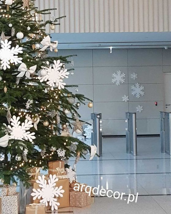 Śnieżynki styropianowe 24 cm. Komplet 8 sztuk. Boże Narodzenie