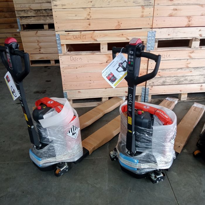 Paleciak elektryczny Linde, Toyota