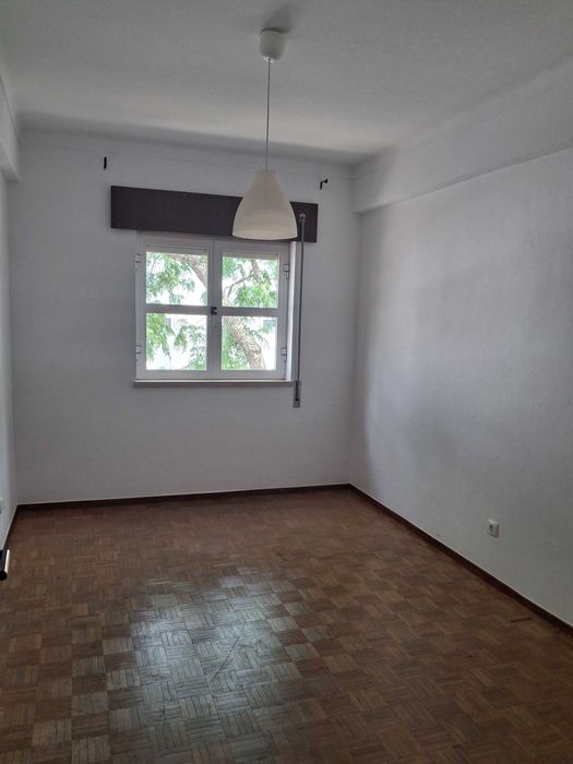 Arrendo Apartamento T4 Bacelo-Evora