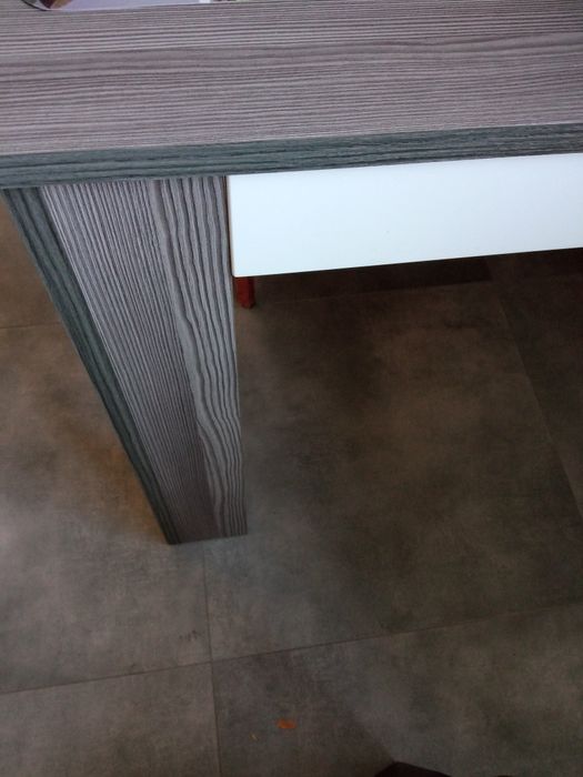 Stół do kuchni lub salonu