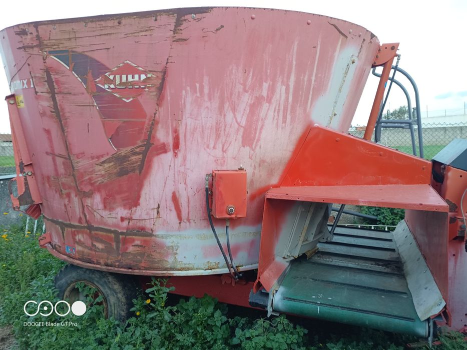 Unifeed  kuhn usado