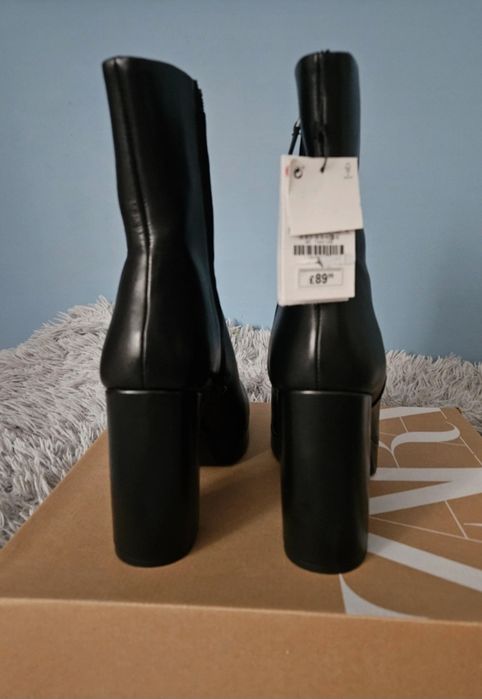 ZARA czarne botki na slupku