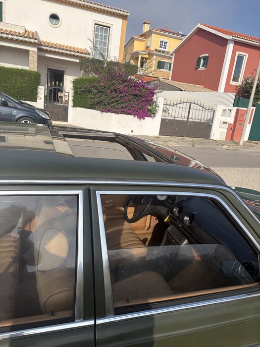 Mercedes w123 200D foto 3