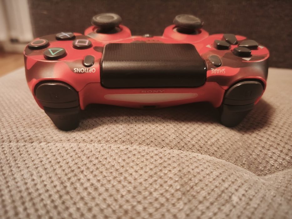 PlayStation 4 pad do konsoli