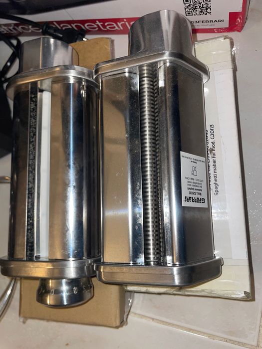 Batedeira GFerrari 2200W e 10 litros + acessório G3 Ferrari