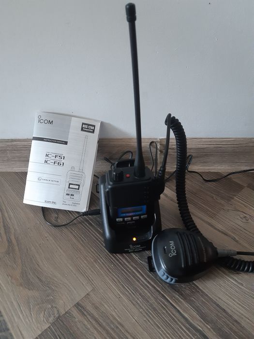 Радиостанция фирмы Icom IC-F 51,61