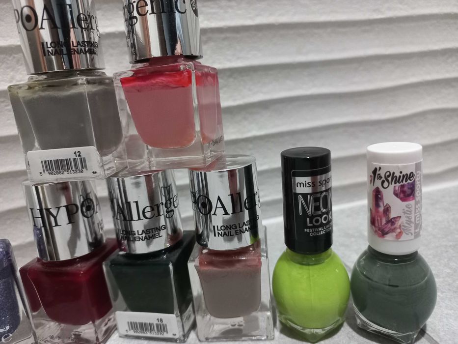 Zestaw lakierów do paznokci