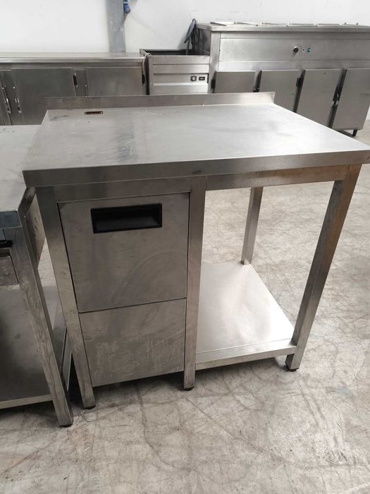Movel em inox com tulha
