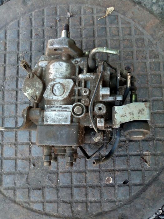 Топливный насос (ТНВД) МАЗДА 626 2.D 1986год