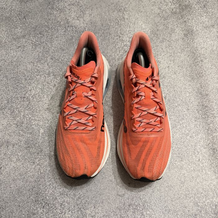 New Balance FuelCell SuperComp Trainer v2 оригінальні чоловічі  професійні бігові кросівки нью беланс