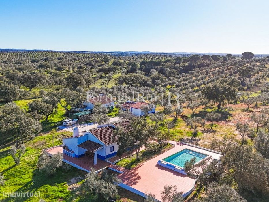 Monte Alentejano T3 auto sustentável com Piscina e Energia Solar - ...