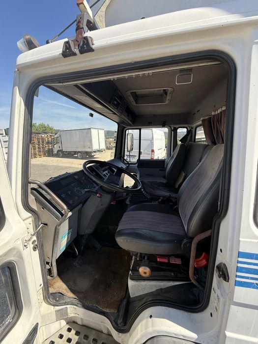 Volvo fl6 14 com lona