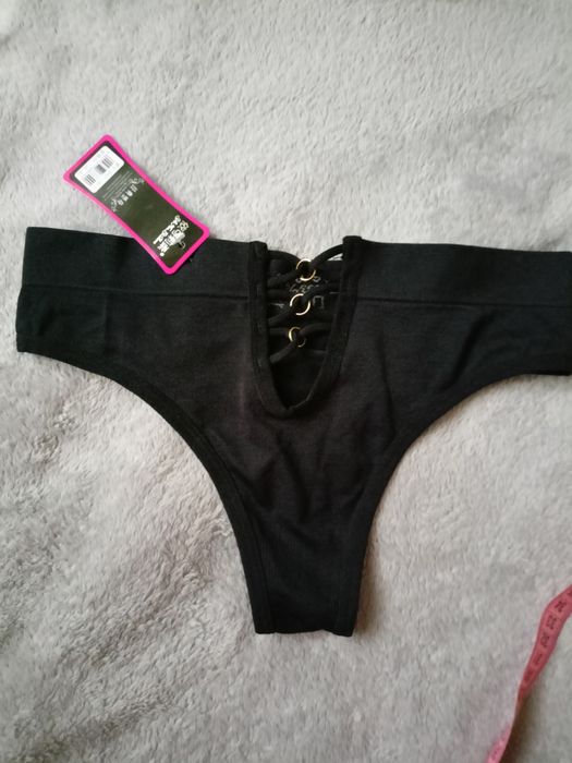 Nowe stringi bezszwowe rozmiar L