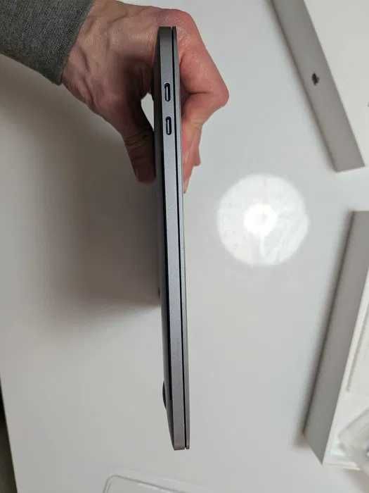 Macbook Pro 13” 2020 Fatura - Bateria 95% Como NOVO