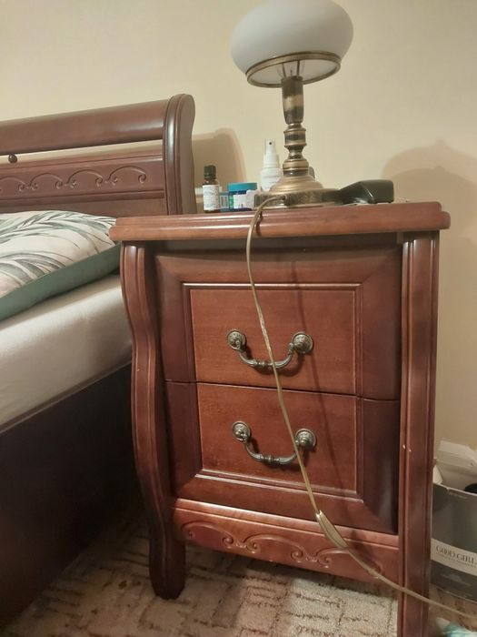 Drewniane łóżko 160/200 ze stelażem