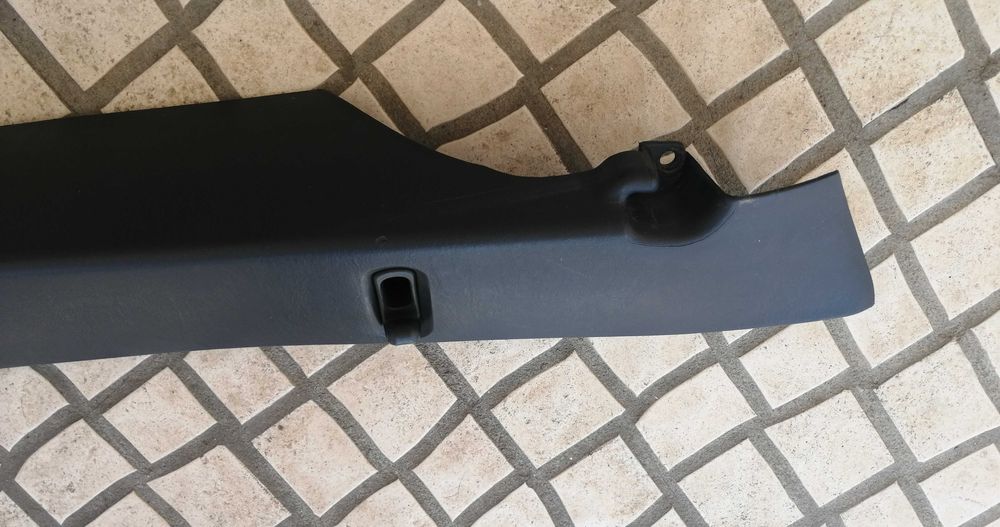 Chapeleira - Apoio lateral Direito - Ford Focus SW - 2001