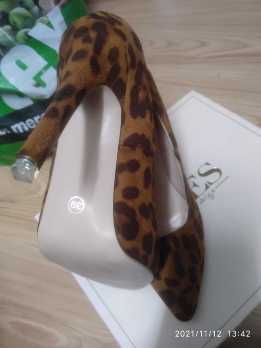 Szpilki panterka nowe