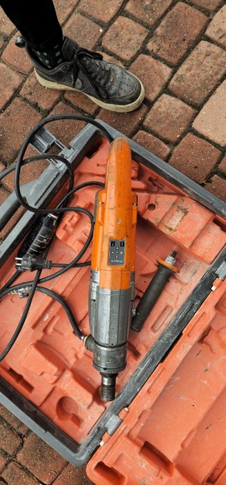 Wiertnica do betonu otwornica HUSQVARNA DM220