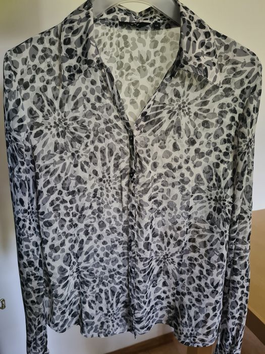 Bluzka zwiewna, rozpinana 14.