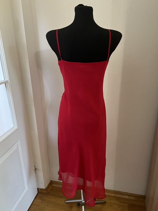 Czerwona sukienka na szelkach wieczorowa asymetryczna XL