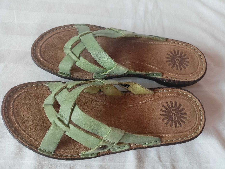 UGG roz. 38 / W 8/ - dł. wkł. 24,5 cm- skóra- stan bdb