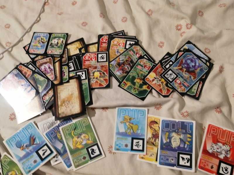 Invizimals cartas / cromos