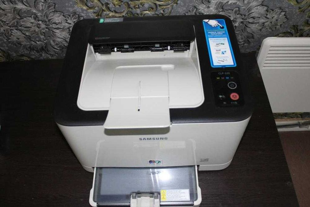 Принтер цветной Samsung CLP-320