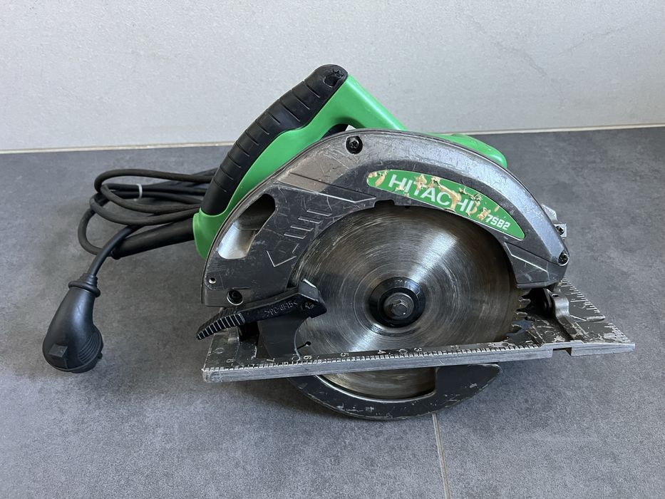 Мережева дискова пила Hitachi  C 7SB2