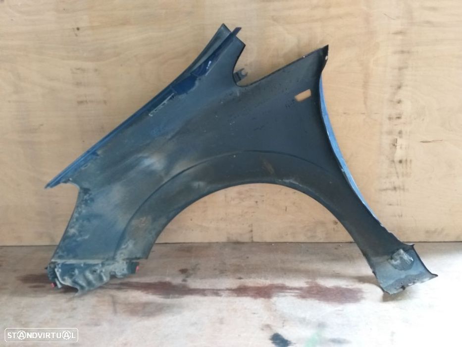 Guarda lamas direito Opel Zafira B  (azul)