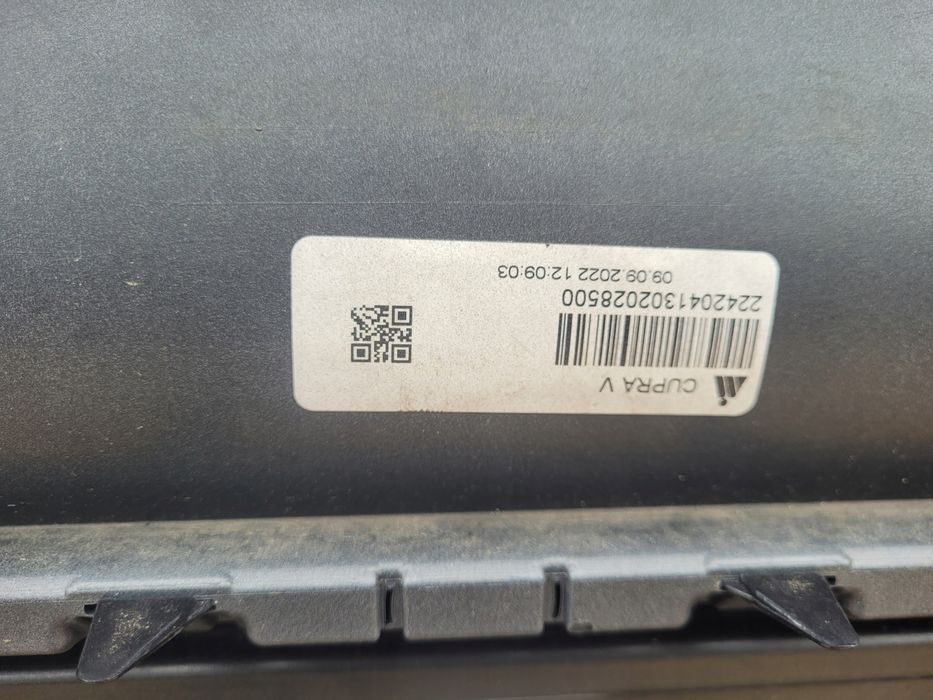 seat cupra born zderzak przód przedni oryginał