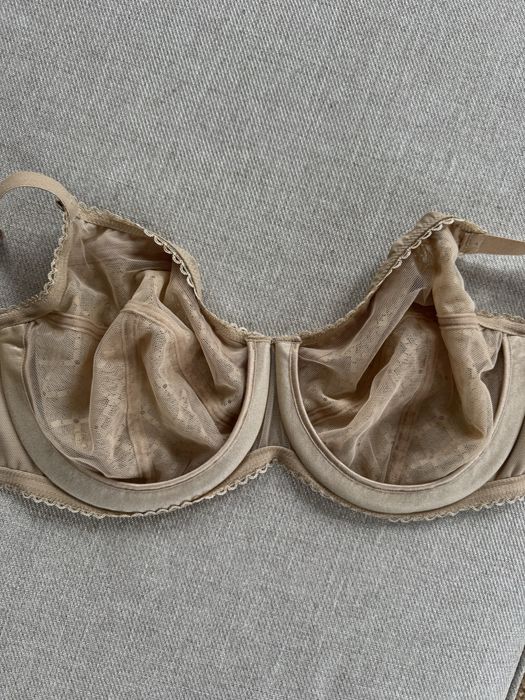 90 D koronkowy bezowy  Glamorise