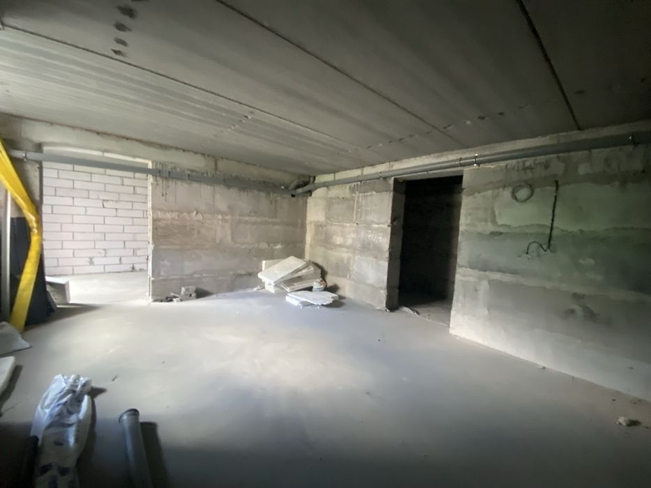 Здам в оренду приміщення 125м2(58,1 м2 та 66,3 м2) Петрівське містечко