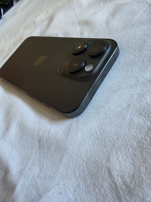 iPhone 15 Pro 128gb Preto Titânio (100% saúde bateria)