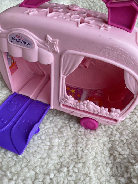 Domek przyczepa furry real friends domek hasbro