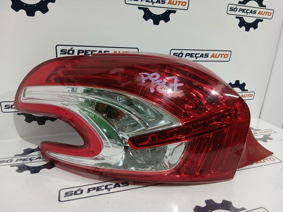 FAROLIM ESQUERDO PRETO PEUGEOT 208 VAN 1.2VTI ANO: 2014