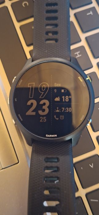 Garmin Forerunner® 255 Music