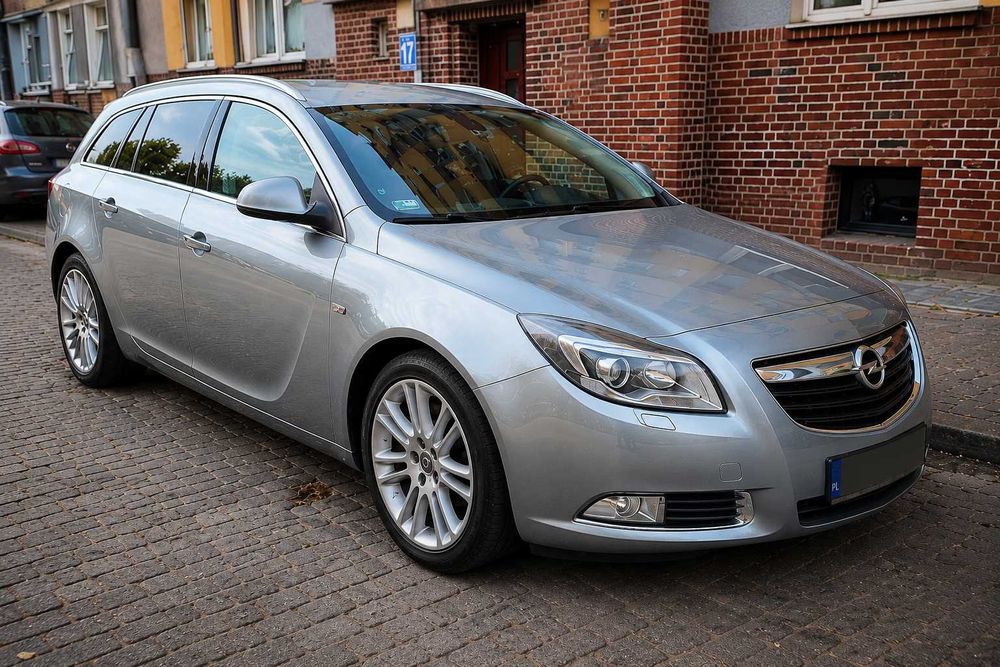Opel Insignia 2.0 CDTI 4x4 160KM Xenon Navi – Uszkodzony Silnik