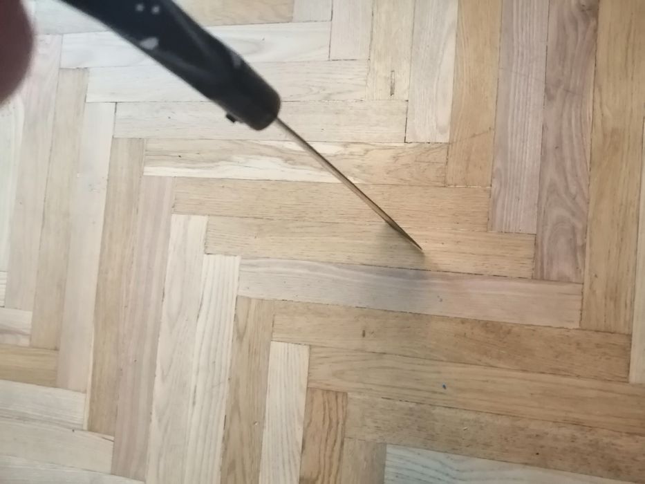 Пилка по дереву ручна