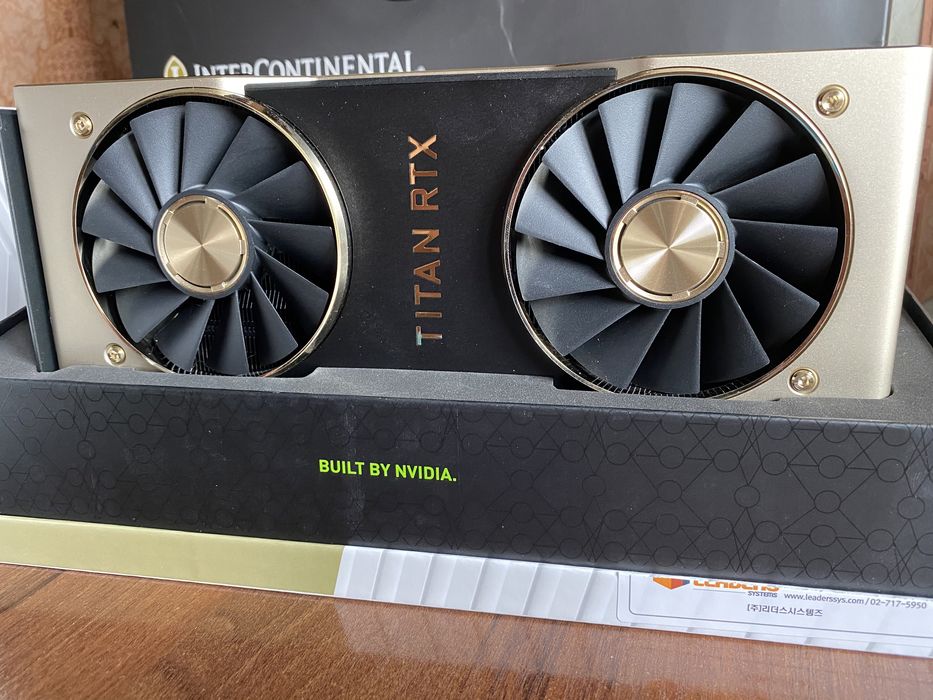 Продаю відеокарту Nvidia Titan RTX