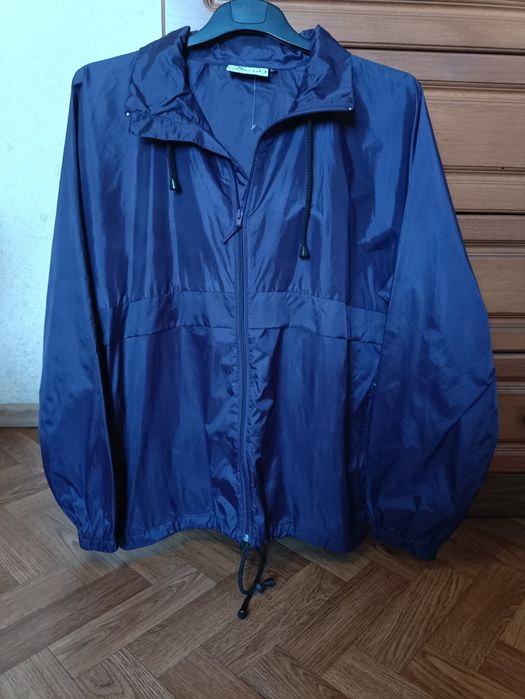 Ветровка / дождевик