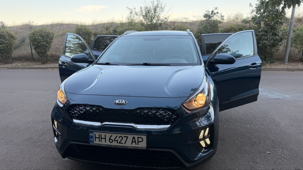Продам машину  Kia Niro 2021 рік