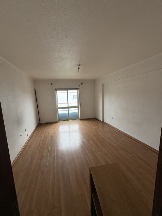 Vende-se Apartamento T3 caldas rainha