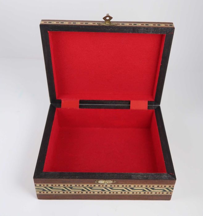 Caixa em madeira marchetaria