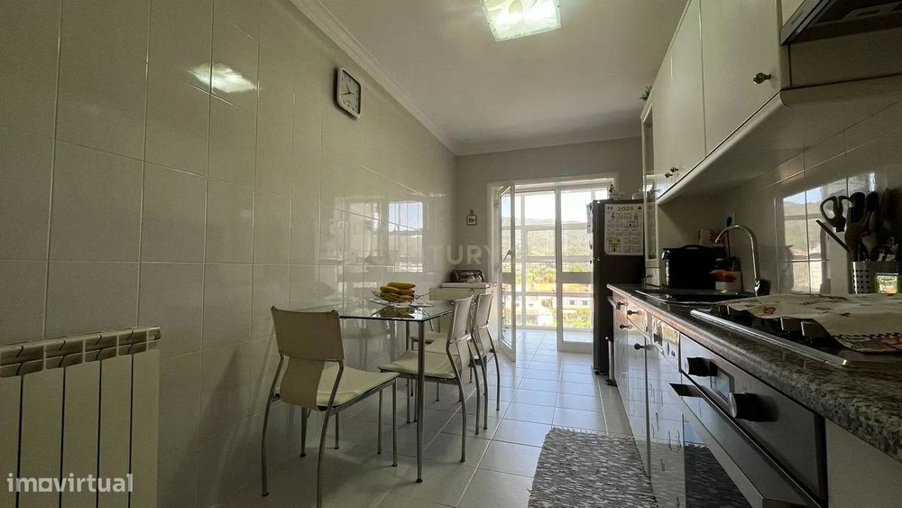 Apartamento T2 com Varanda e Vista em Viana do Castelo